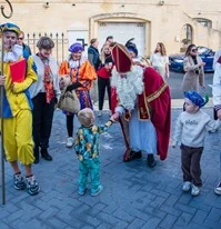 Sinterklaas tijdens een gezellige viering van Nederlanders in Malta